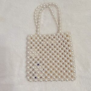 Chic pearl purse.